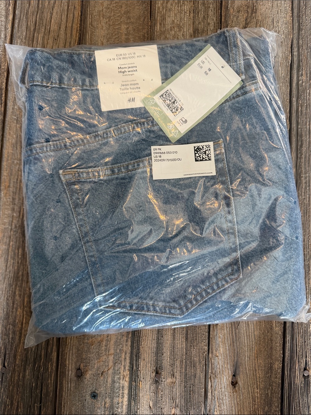 H&M Women’s High Waist Mom Jeans - Light Blue Denim
